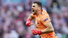 Penjaga gawang Timnas Spanyol, Unai Simon, merupakan pemain jebolan akademi Athletic Bilbao pada 2011. Namun baru di tahun 2018 ia mampu menembus tim senior Bilbao. (Foto:AP/Martin Meissner, Pool)