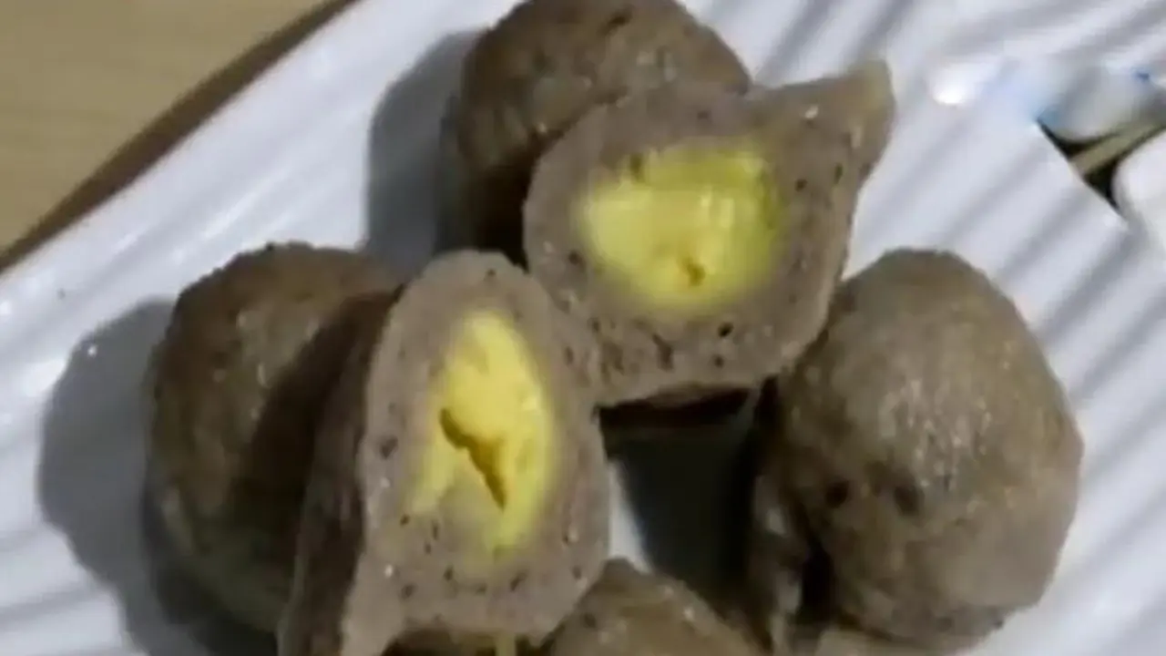  Inovasi Pempek Hitam
