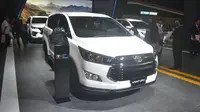 Toyota Innova Venturer pre-facelift di IIMS 2019 (Otosia.com/Arendra Pranayaditya)