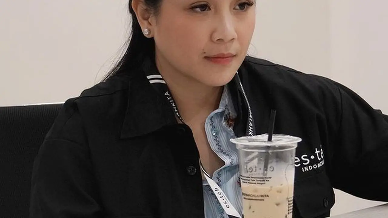 Nagita Slavina saat Tim Manajemen Esteh Indonesia