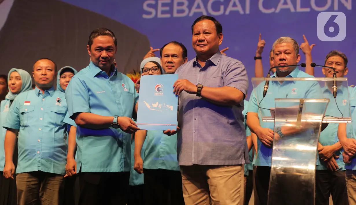 Sejumlah ketua umum partai dalam Koalisi Indonesia Maju juga hadir dalam acara tersebut, seperti Ketua Umum Gelora Anis Matta, Wakil Ketua Umum Partai Gelora Fahri Hamzah, Ketua Umum Partai Bulan Bintang (PBB) Yusril Ihza Mahendra, Sekjen Gerindra Ahmad Muzani, hingga Sekjen PAN Eddy Soeparno. (merdeka.com/Imam Buhori)