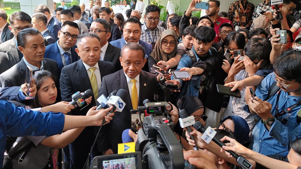 Indonesia Jual Listrik Bersih 3,4 Gigawatt ke Singapura, Bahlil Janjikan 418.000 Lowongan Kerja