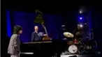 Pianis jazz cilik asal Indonesia, Joey Alexander, tampil dalam acara puncak Grammy Award, hingga malam anugerah Grammy Award 2016.

