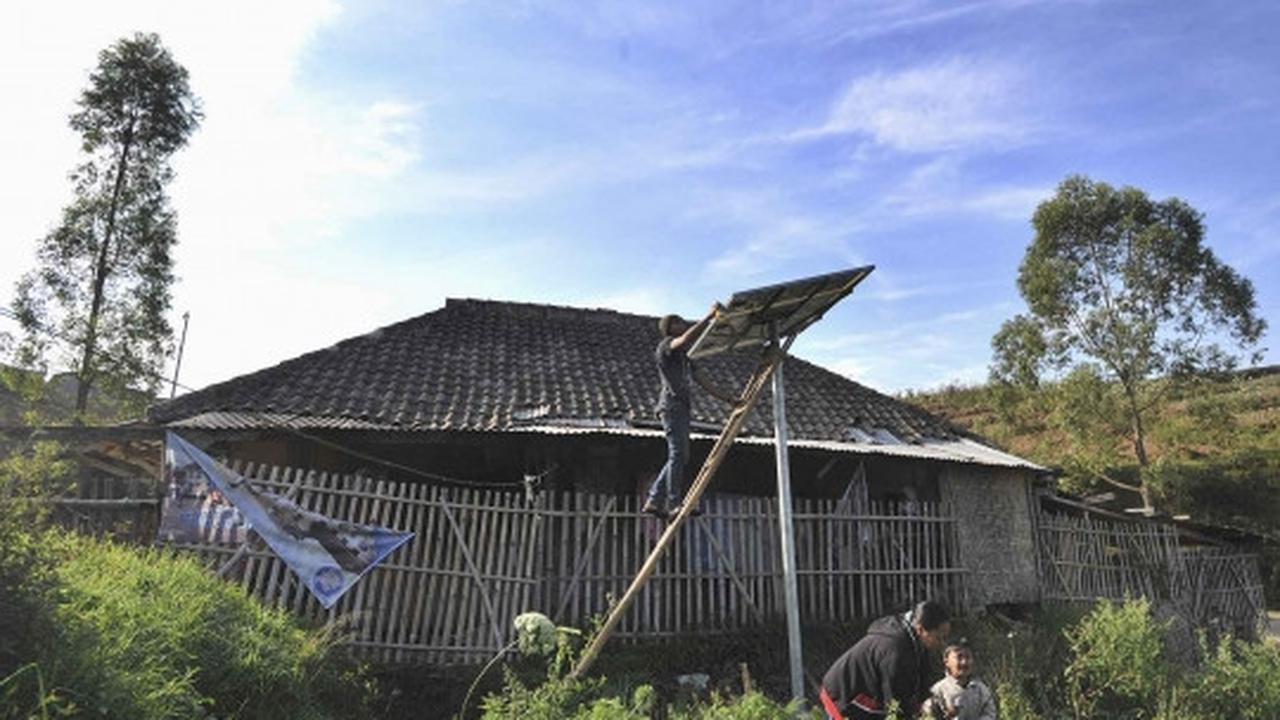 Warga Batu nikmati energi listrik alternatif dari panel surya
