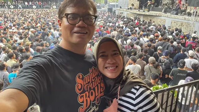 Jarang Terekspos, Ini 6 Momen Soleh Solihun Bersama Keluarganya
