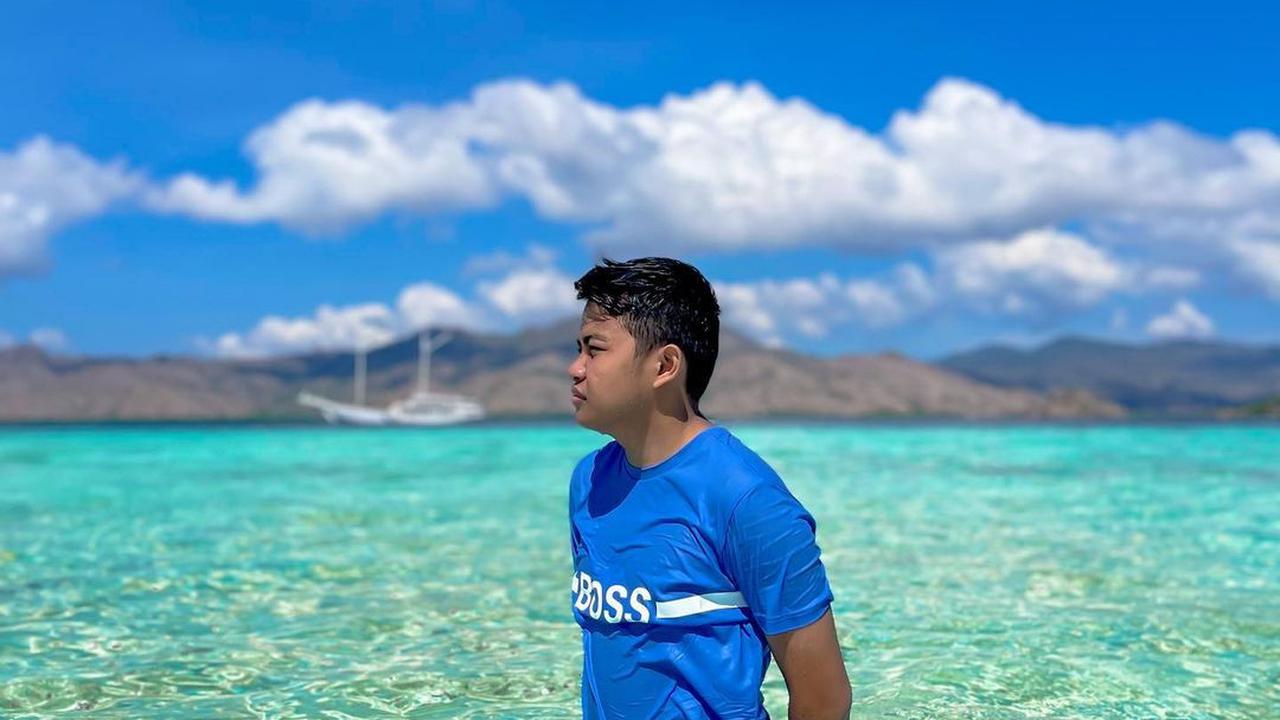 6 Potret Jhony Saputra Anak Haji Isam, Jadi Komisaris Utama di Usia 21 Tahun