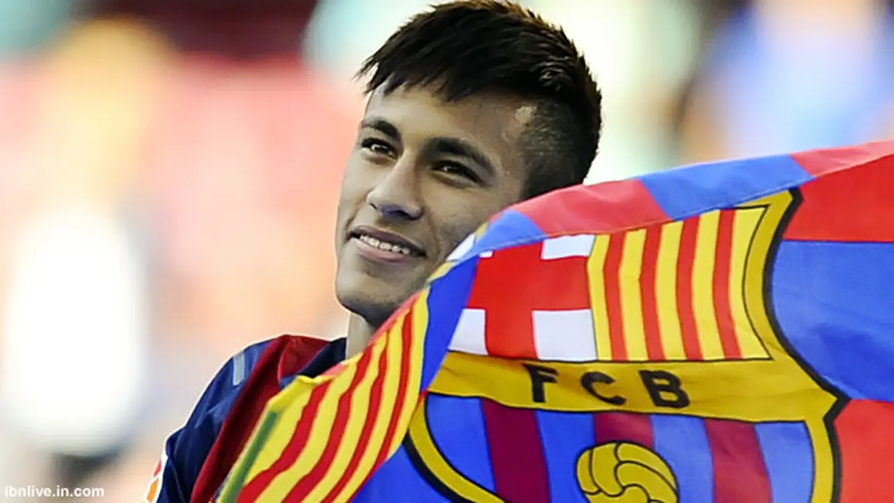 neymar-depan-131122b.jpg