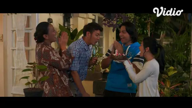 film-dancing-in-the-rain-di-vidio