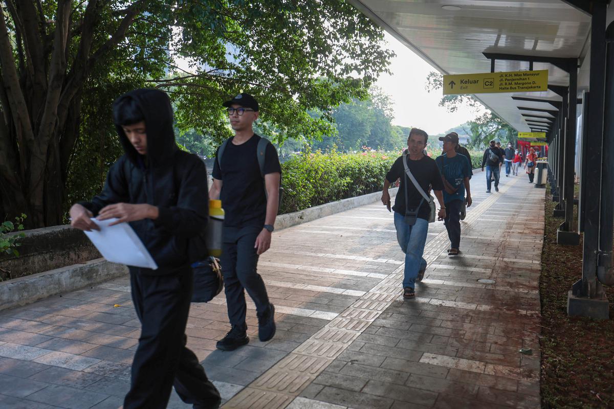 Travelator Karet-BNI City Mulai Dibangun
