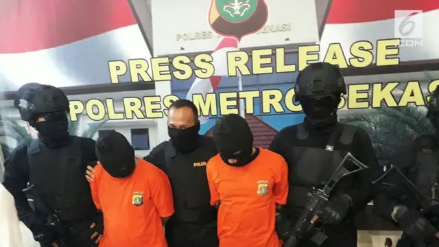 Kepolisian telah menetapkan dua orang tersangka yang terlibat pengeroyokan terhadap Muhamad Alzahra alias Joya (30) di Bekasi. 