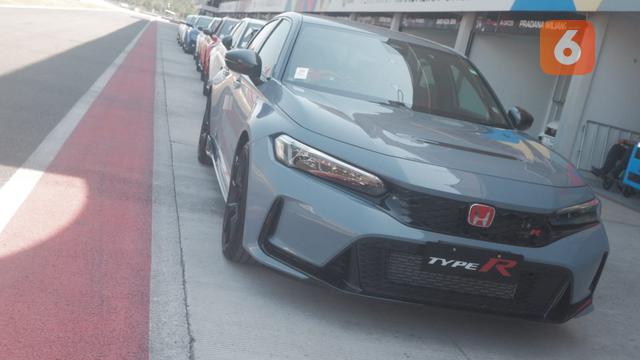 Honda TrackFEST Ajak Konsumen Civic Type R Memacu Adrenalin di Sirkuit Mandalika (Amal/Liputan6.com)