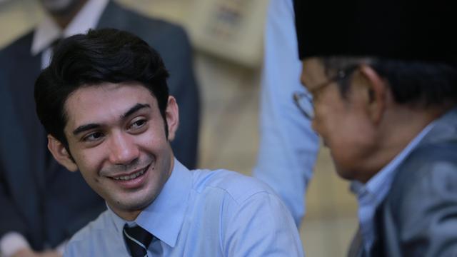 [Bintang] Reza Rahadian