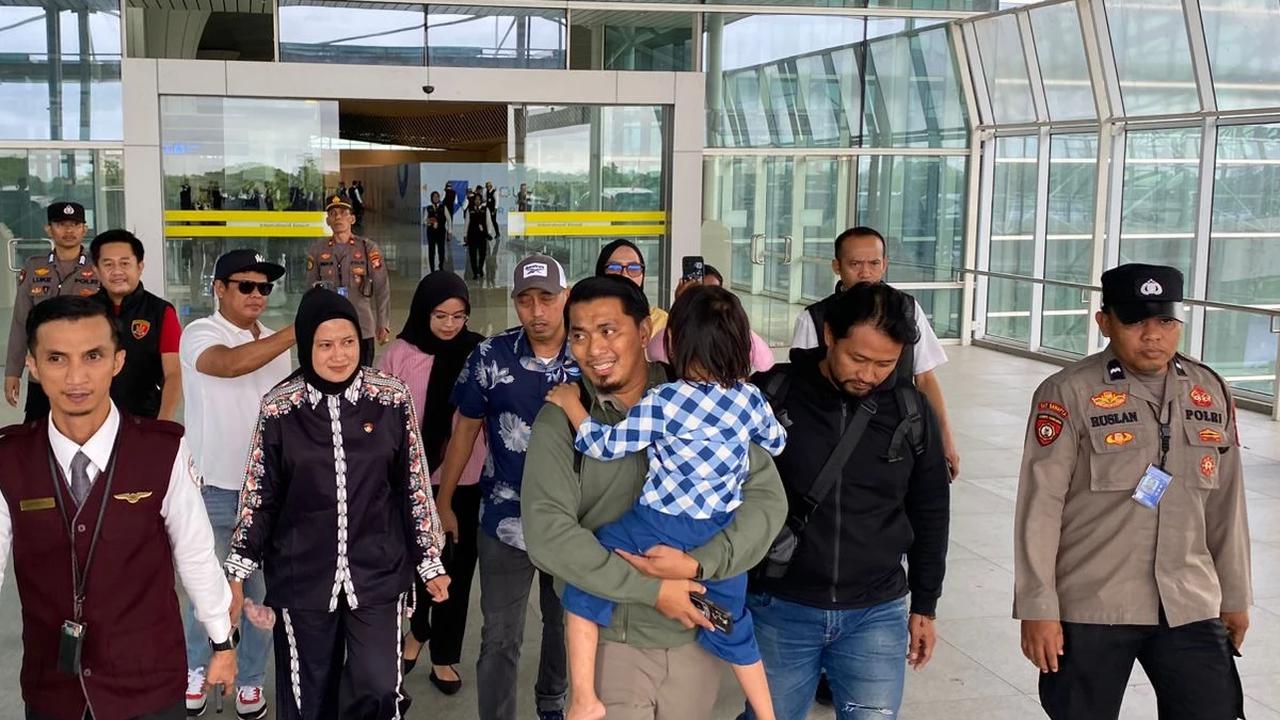 Bocah Bilqis bersama keluarganya