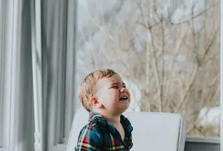 Ketahui penyebab dan cara mengatasi balita yang mengalami susah buang air besar (BAB).  | Unsplash - marcos paulo prado