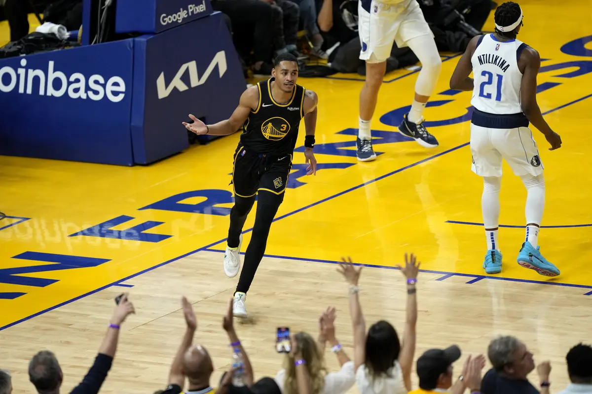 Warriors sikat Mavericks di final wilayah barat NBA