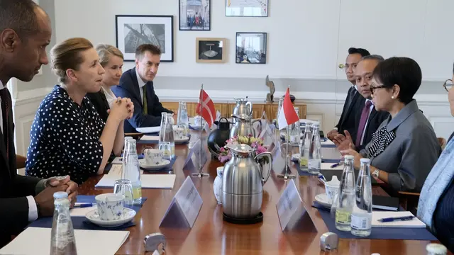 Pertemuan Menlu RI Retno Marsudi dengan Perdana Menteri Denmark Mette Frederiksen di Kopenhagen, Denmark. (Liputan6.com/Benedikta Miranti)