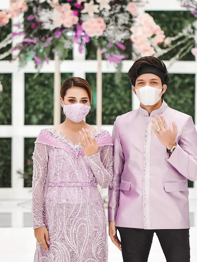 Lamaran Atta Halilintar dan Aurel Hermansyah. (Foto: Instagram @attahalilintar)