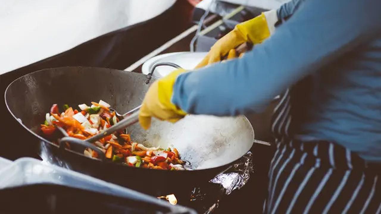 20 Rekomendasi Tempat Makan Enak di Benhil Jakarta Pusat yang Populer