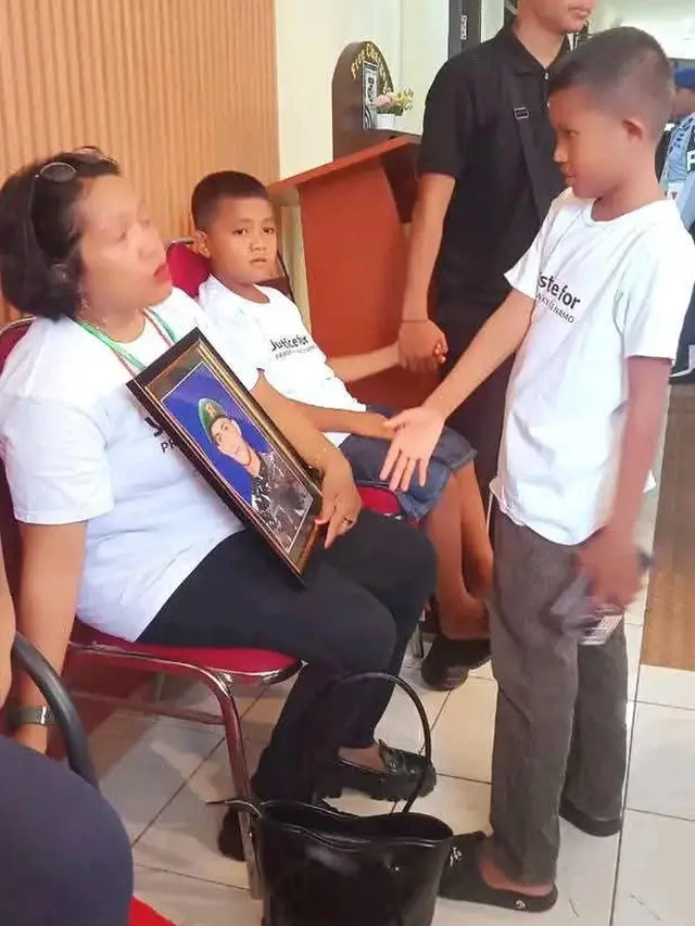 Ibu Prada Lucky