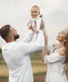 Kehadiran si kecil membawa kebahagiaan sekaligus perubahan dalam kehidupan pasangan, dengan komunikasi dan perhatian sederhana dapat membantu menjaga kedekatan emosional serta keharmonisan hubungan. (Foto/Dok: Pexels)