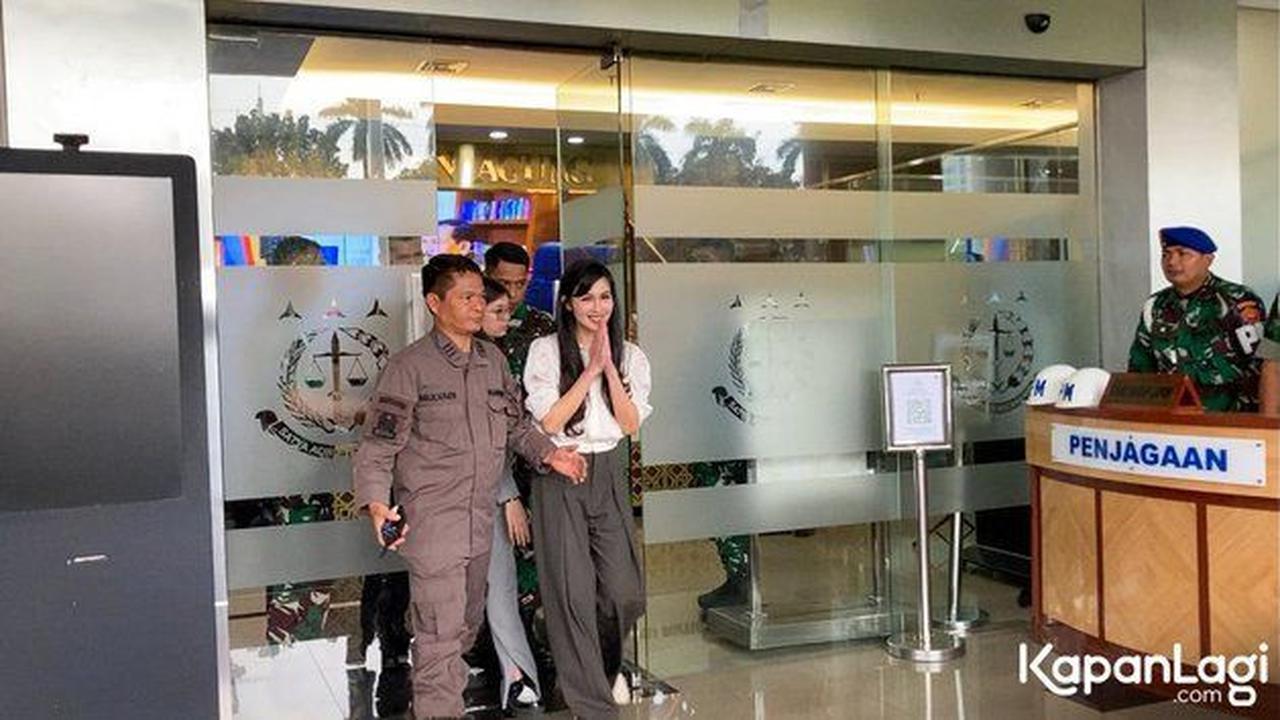 Diperiksa 5 Jam, ini Deretan Foto Sandra Dewi Usai Pemeriksaan di Kejaksaan Agung Terkait Kasus Korupsi Harvey Moeis 'Doain ya