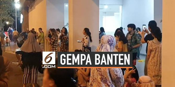 VIDEO: Gempa Banten, Ratusan Penghuni Apartemen Panik