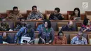 Menteri Keuangan Sri Mulyani (tengah bawah) saat menyampaikan tanggapan pemerintah atas pandangan DPR terhadap Rancangan Undang-Undang Tentang Pertanggungjawaban Atas Pelaksanaan APBN (P2APBN) Tahun Anggaran 2018 di Gedung Nusantara II, Jakarta, Selasa (16/7/2019). (Liputan6.com/JohanTallo)