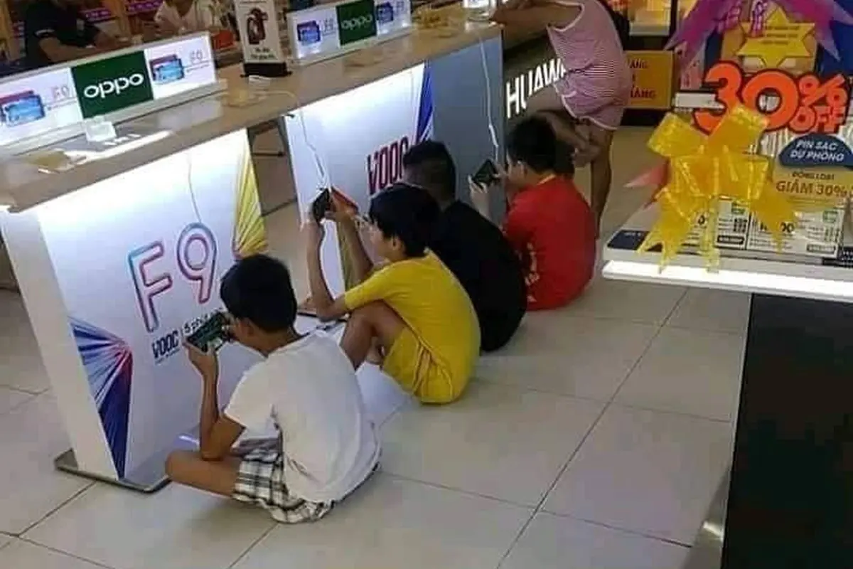 13 Kelakuan Absurd Kids Zaman Now, Bikin Ngakak Sekaligus Ngelus Dada