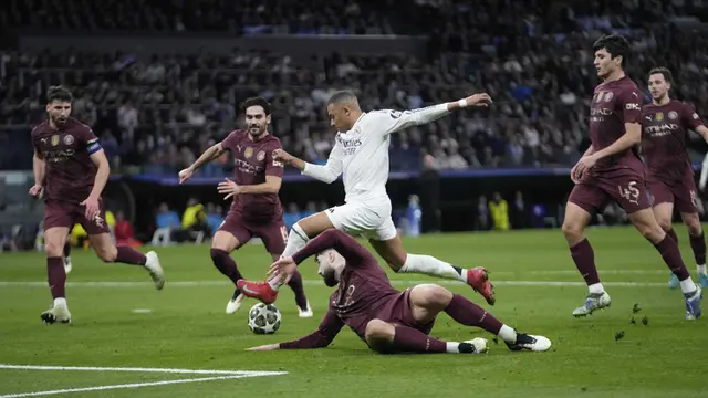 Foto: Penampilan Spektakuler Kylian Mbappe, Cetak Hattrick untuk Singkirkan Man City di Liga Champions
