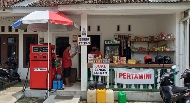 4. Jualan Pulsa Elektrik, Paket Internet, dan Warung Sembako Mini