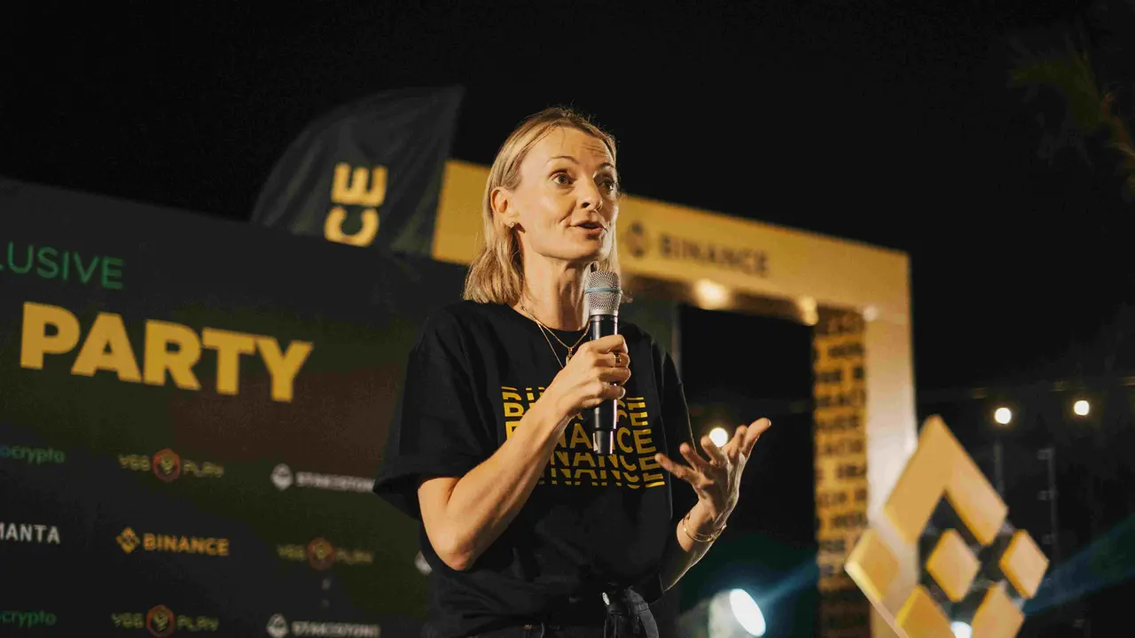 Diskusi Beach House dalam Gelaran Coinfest Asia 2025 yang digelar pada 22 Agustus di Tabanan, Bali. (Dok Tokocrypto)