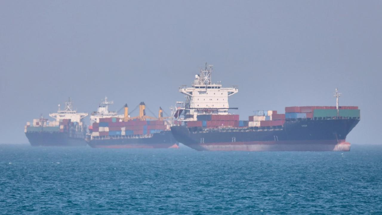 FOTO: Ketegangan di Selat Hormuz Meningkat di Tengah Saling Klaim Iran dan Amerika Serikat