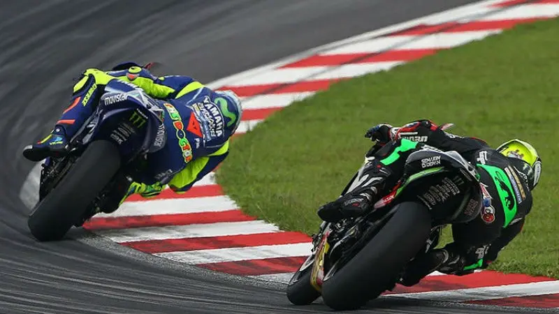 Valentino Rossi dan Johann Zarco