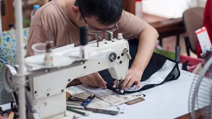 Teman Difabel Tetap Bisa Berkarya di Tengah Pandemi Virus Corona, Begini Caranya