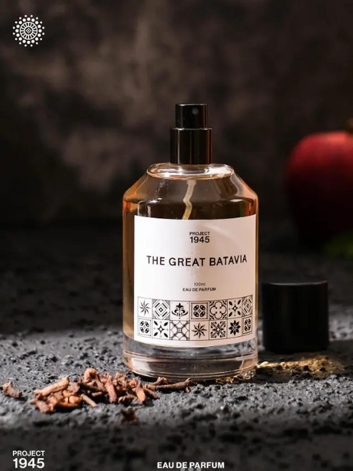 7 Rekomendasi Parfum Lokal untuk Pria dengan Aroma Segar Terbaik 2025