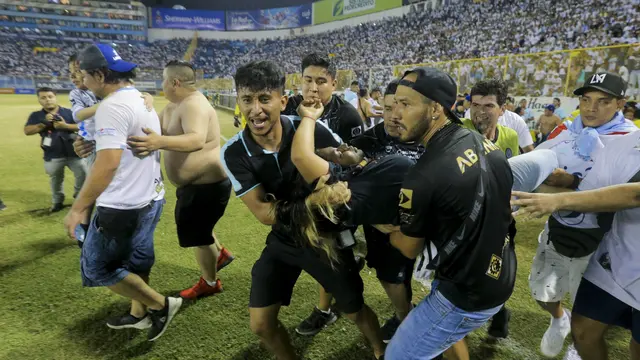 FOTO Tragedi Sepak Bola El Salvador