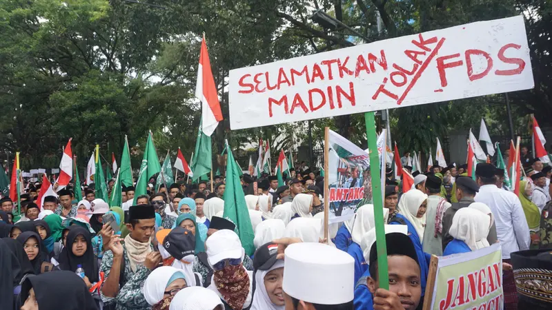 Tolak Full Day School, Ribuan Warga NU Gelar Istigasah Akbar