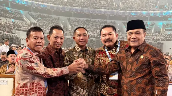 Momen Kompak 5 Pimpinan Lembaga, Kapolri dan Jaksa Agung Salam Komando