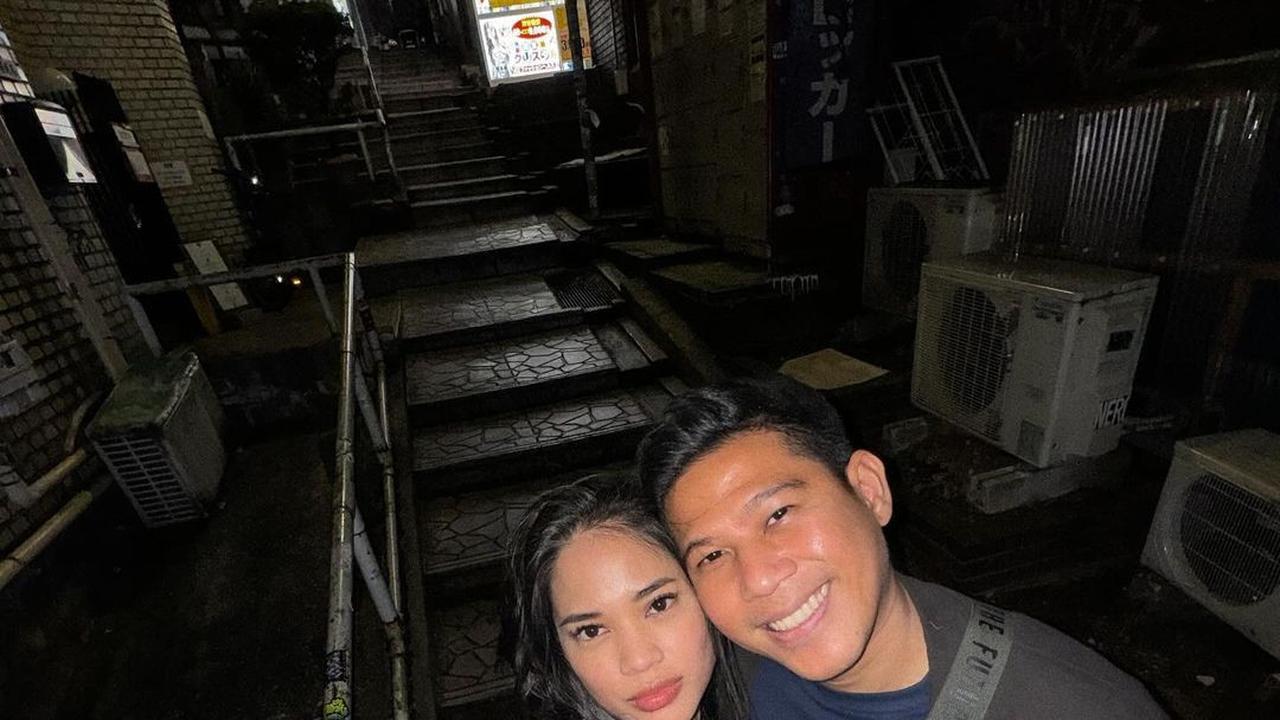 Pacarannya Tak Pernah Terekspos, Ini 7 Potret Dhabitannisa Istri Nino RAN - Kini Nikmati Bulan Madu