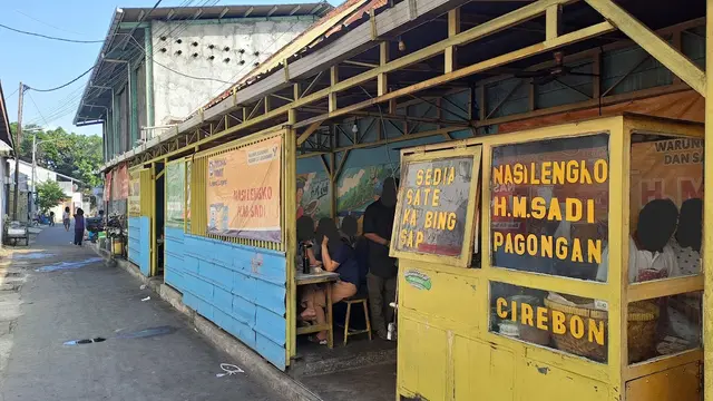 Rekomendasi Tempat Makan Nasi Lengko di Cirebon