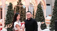 Samuel Wongso bersama anak istri rayakan natal 2019 di Jakarta. (Instagram @mjsehonanda)