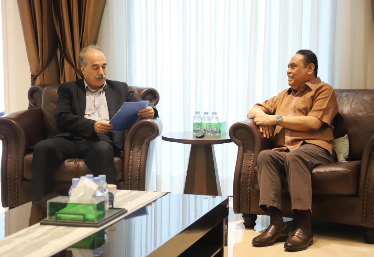 Ketua Ketua ASFA Foundation Komjen Pol (Purn) Syafruddin Kambo saat bertemu perwakilan kelompok pembebasan Palestina, Fatah, Syeikh Thaher.