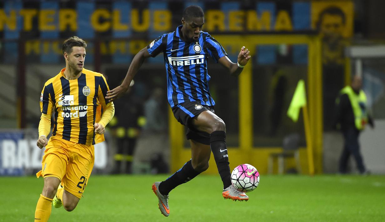 7. Geofrrey Kondogbia - Geoffrey Kondogbia bergabung ke Inter Milan pada 2015. Pada musim 2017-18, Kondogbia menjalani masa peminjaman di Valencia dan menolak kembali ke Inter Milan. (AFP/Olivier Morin)