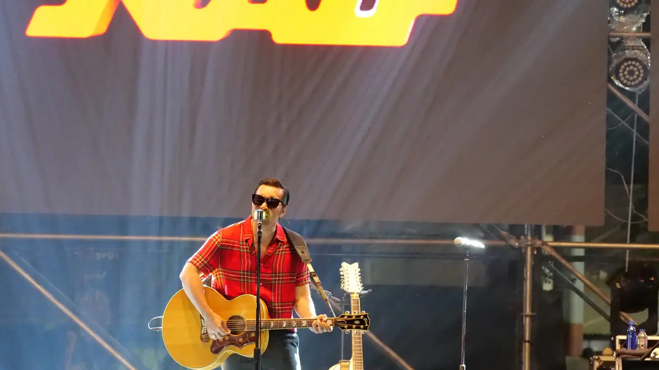 Naif di The 90's Festival