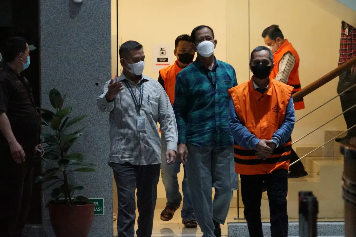 KPK menetapkan Rektor Unila Karomani dan tiga orang lainnya sebagai tersangka dugaan suap penerimaan mahasiswa baru. (Sumber Foto: KPK)