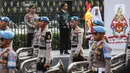 Presiden Joko Widodo didampingi Kapolri Jenderal Listyo Sigit Prabowo dan Anggota Wantimpres Habib Luthfi bin Yahya  melepas Kirab Merah Putih di depan Istana Merdeka Jakarta, Minggu (28/7/2022). Sejumlah masyarakat membawa bendera merah putih sepanjang 1.001 meter dari depan Istana Merdeka menuju bundaran Hotel Indonesia. (Liputan6.com/Johan Tallo)