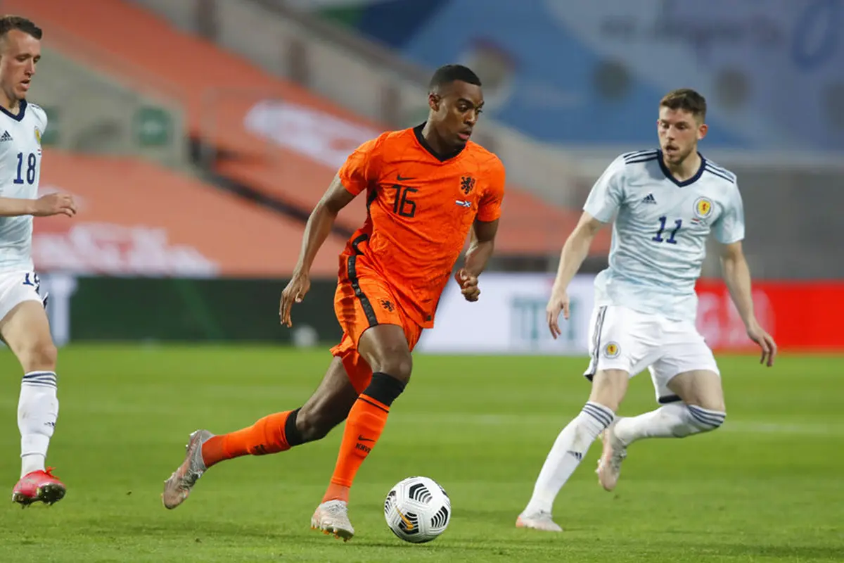 FOTO: Belanda Ditahan Imbang Skotlandia pada Laga Persahabatan
