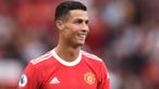 Cristiano Ronaldo tercatat pernah menyabet gelar Liga Champions sebanyak lima kali. Gelar tersebut didapatkan saat membela Manchester United di tahun 2008 dan Real Madrid di tahun 2014,2016,2017, dan 2018. (AFP/Oli Scarff)