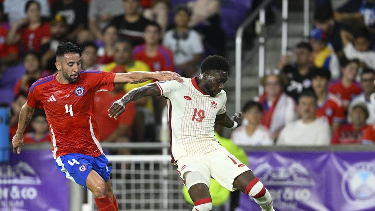 Manchester United Bertekad Kalahkan Real Madrid untuk Daratkan Alphonso Davies