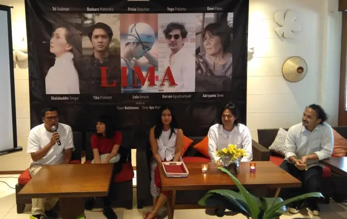 Konferensi Pers film LIMA persembahan Lola Amaria. (Dadan Eka Permana/Bintang.com)